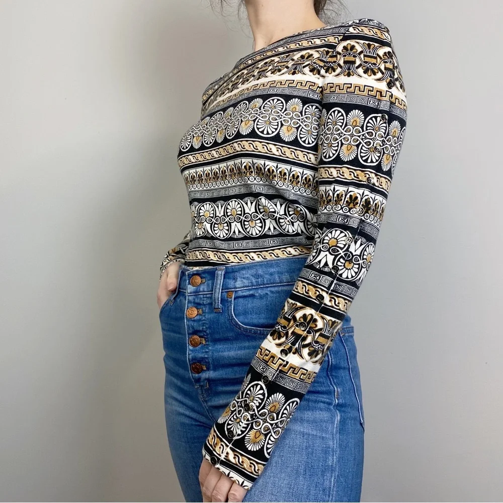 J. McLaughlin Catalina Cloth a button Sleeve Printed Top